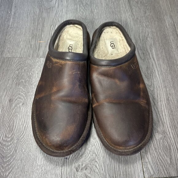 UGG Classic Clog Men Sz 11 Brown Sheepskin Lined Leather Slipper Shoes  1011413 main image 4